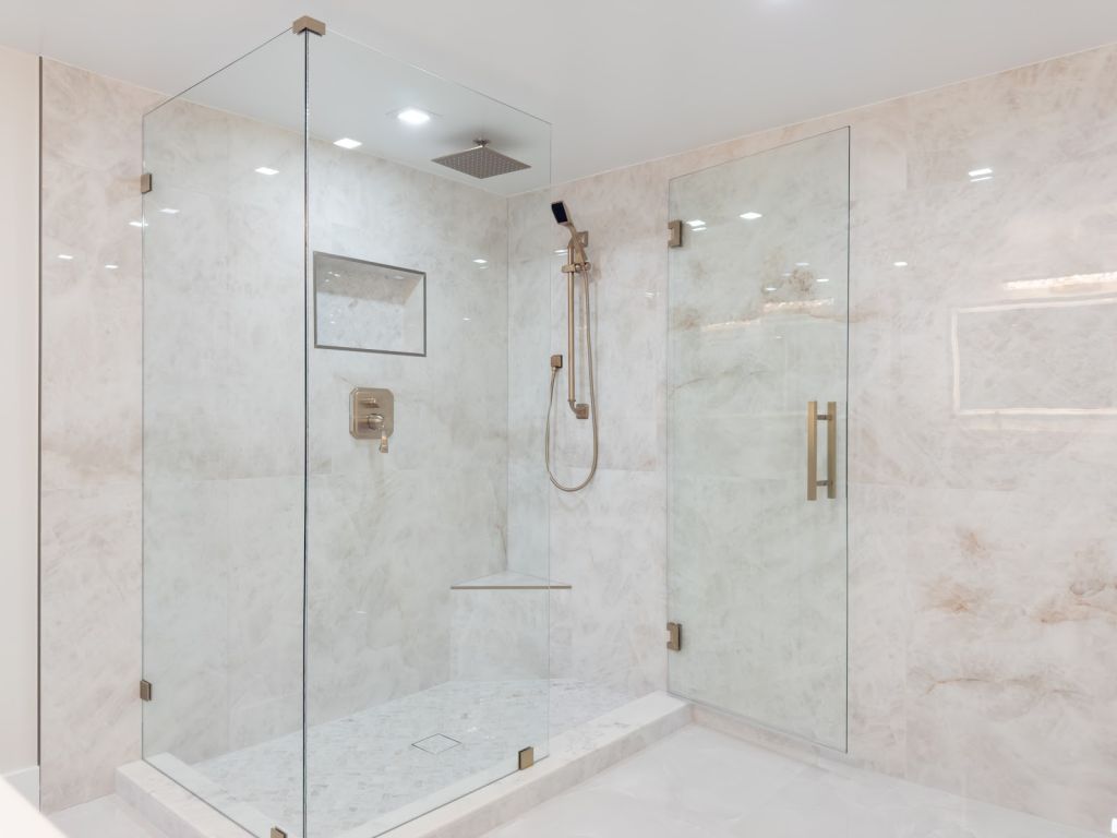 Oceanfront Condo Primary Bath