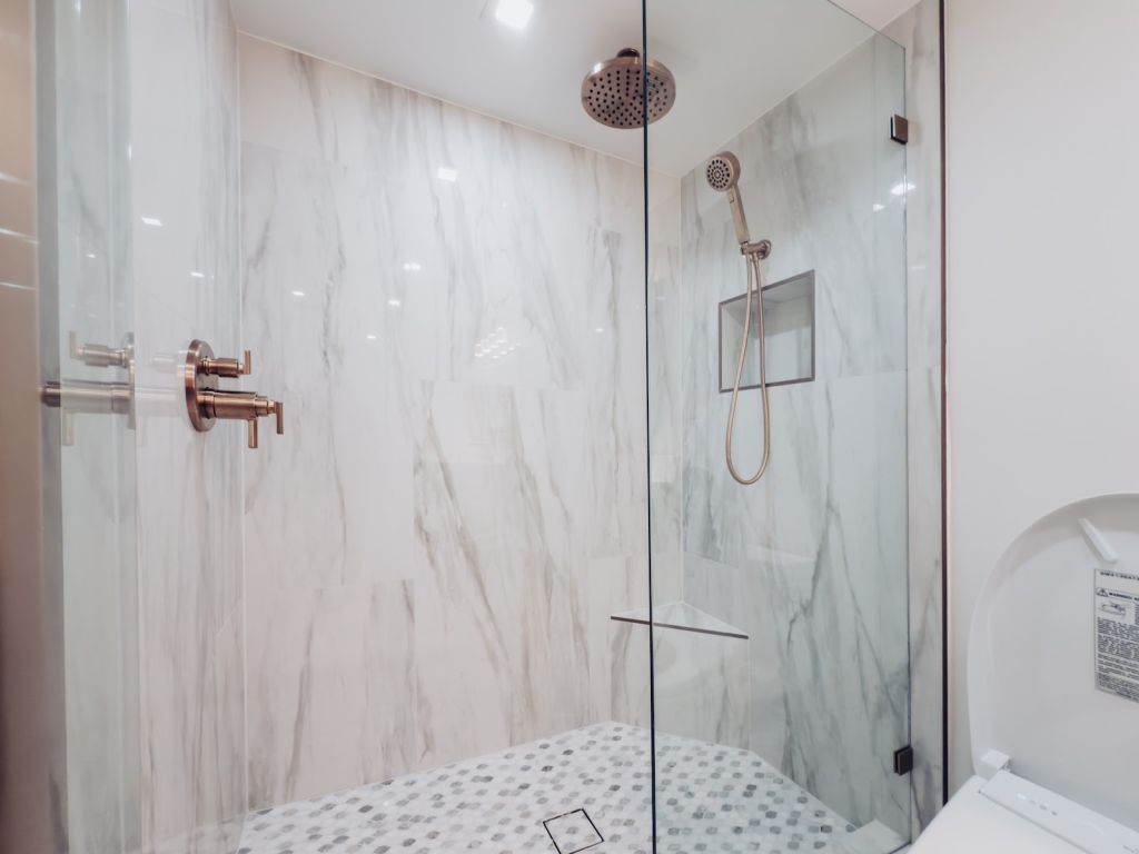 Oceanfront Condo Primary Bath