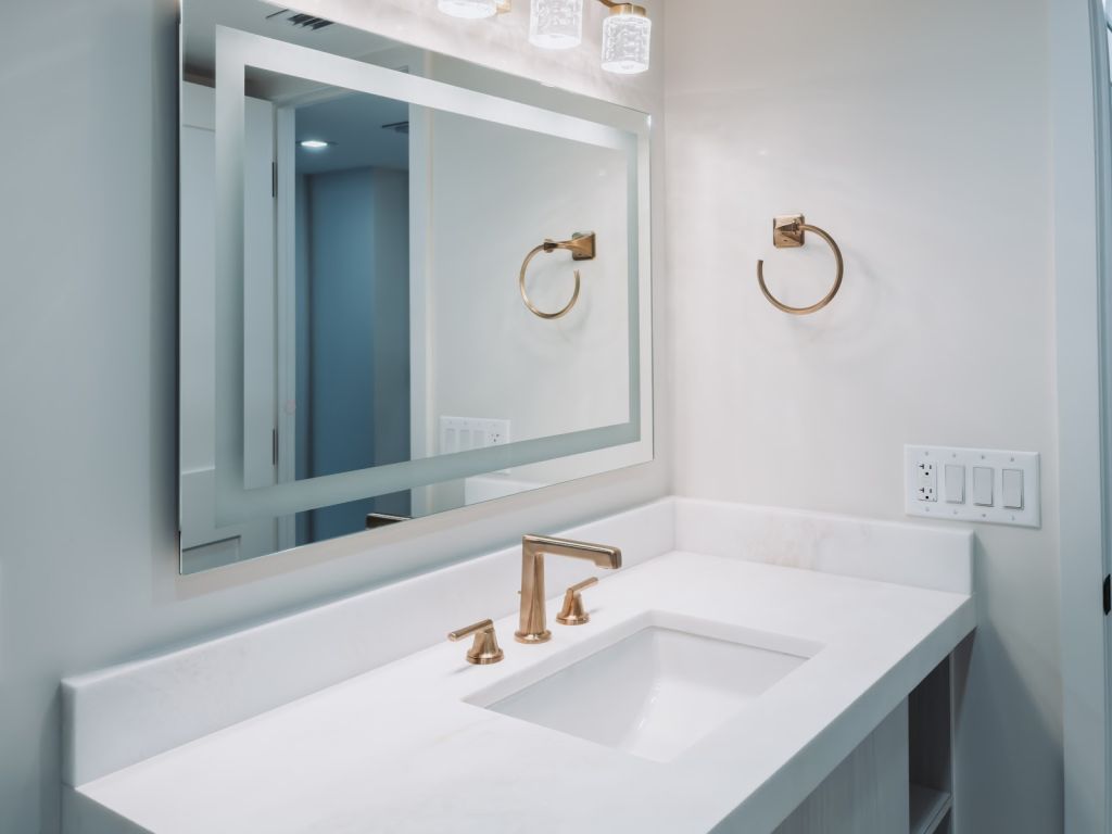 Oceanfront Condo Primary Bath