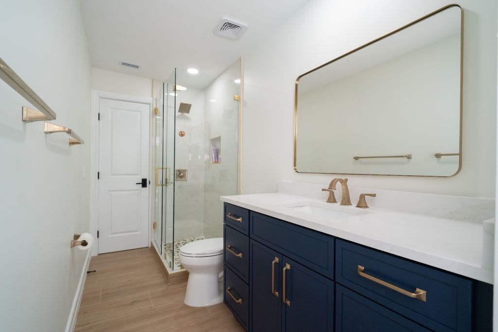 South Miami Guest Bath