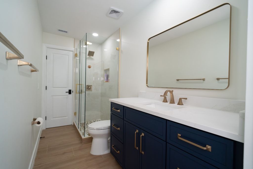South Miami Guest Bath