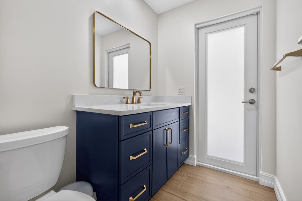 South Miami Guest Bath