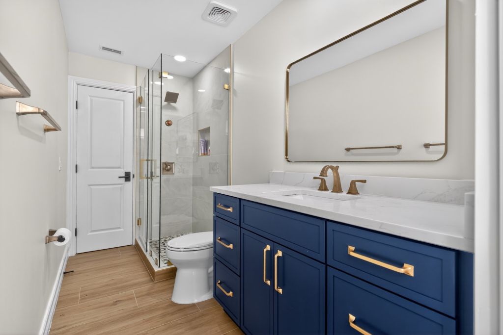 South Miami Guest Bath