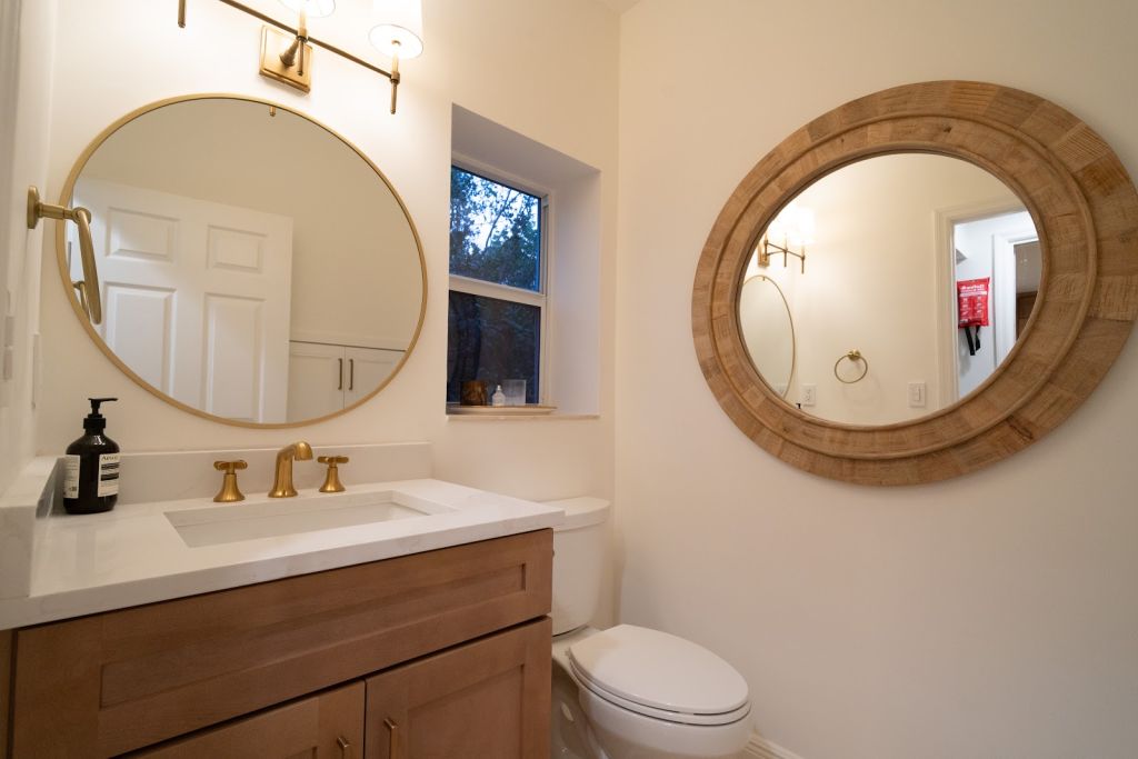 Miami Powder Room