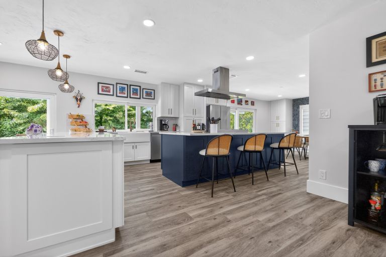 Pinecrest Kitchen